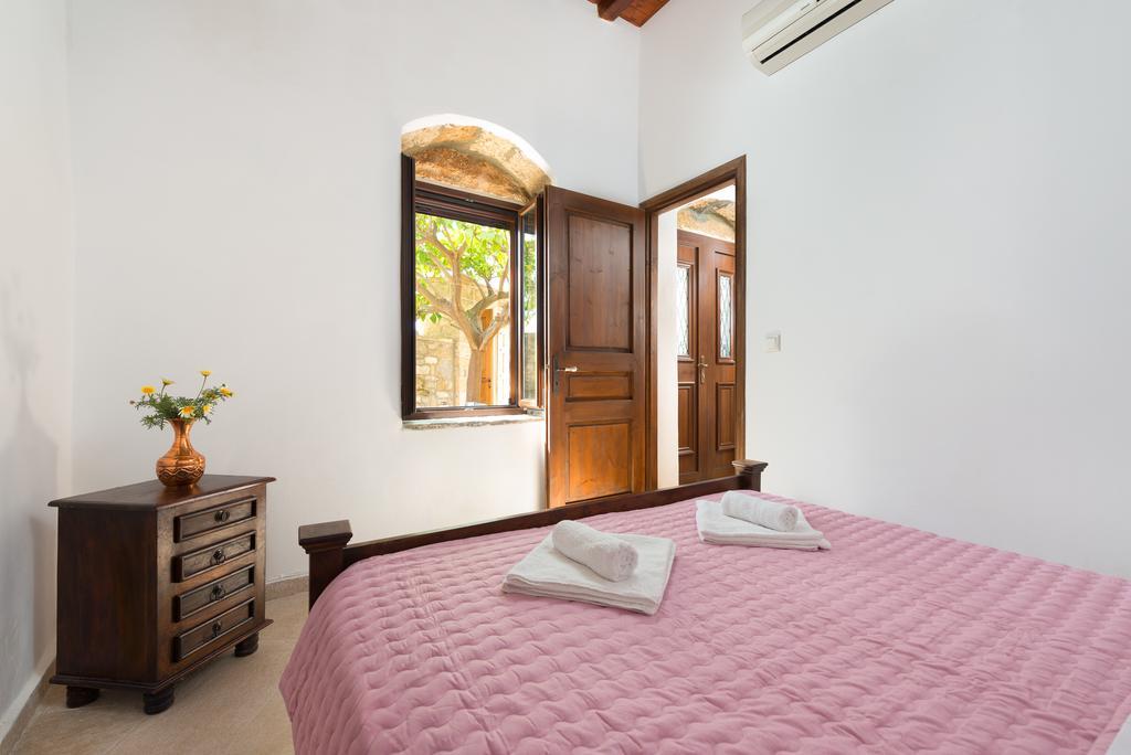 Villa Claudia In Lardos Exterior foto